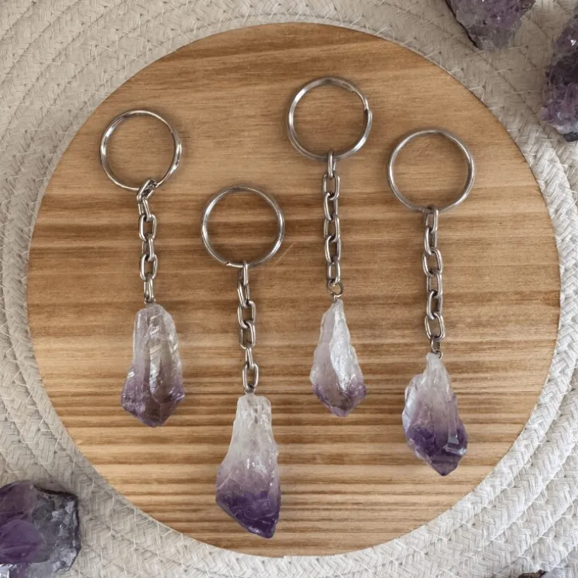 Baby Natura Amethist punt sleutelhanger