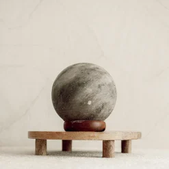 Baby Natura Himalaya zoutlamp planeet grijs